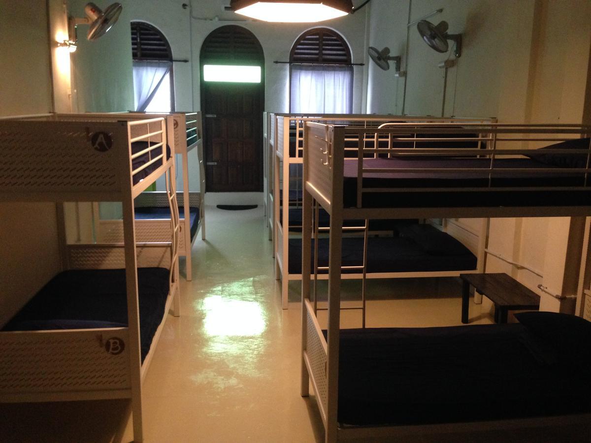 Vloft Backpackers Hostel Ipoh Exteriör bild